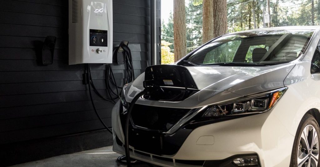 Electric Vehicle charging the battery at home